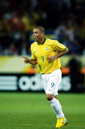 余年俱乐部 余年俱乐部